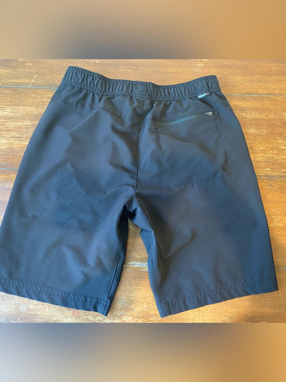 Mens Gerry Medium Black Modest Shorts 10” Hiking outdoors Swimming Cargo Pocket